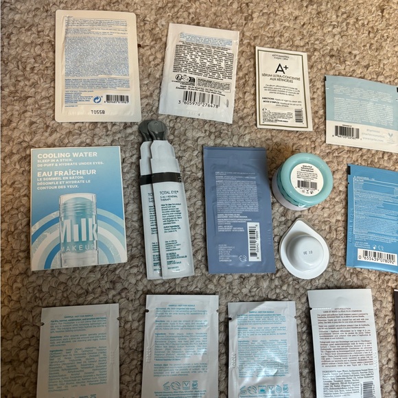 22 high end skincare samples - Picture 5 of 6
